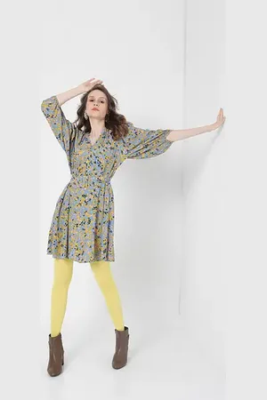 VERO MODA Women Blue Printed Fit & Flare Dress, 2/4th Sleeves, V-Neck